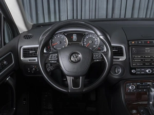 Внедорожник Volkswagen Touareg 2017 года, 3190000 рублей, Ставрополь