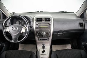 Седан Toyota Corolla 2008 года, 819000 рублей, Пермь