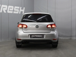 Хетчбэк Volkswagen Golf 2011 года, 790000 рублей, Омск