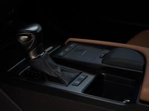 Седан Lexus ES 2020 года, 3770090 рублей, Москва