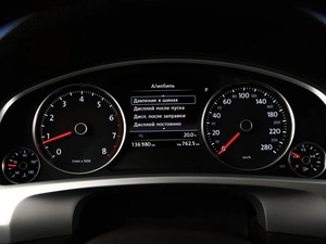 Внедорожник Volkswagen Touareg 2015 года, 2500000 рублей, Москва