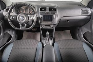 Седан Volkswagen Polo 2019 года, 1249000 рублей, Томск