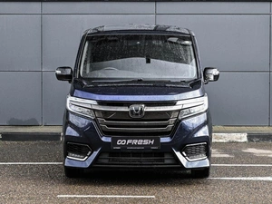 Минивэн Honda Stepwgn Spada 2021 года, 2949000 рублей, Кирилловка