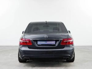 Седан Mercedes-benz E-класс 2012 года, 1659050 рублей, Москва