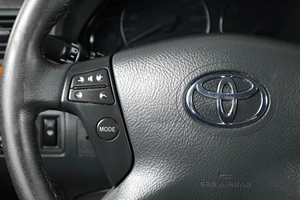 Седан Toyota Avensis 2007 года, 759000 рублей, Тюмень