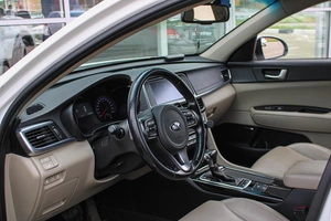 Седан Kia Optima 2017 года, 1830000 рублей, Ярославль