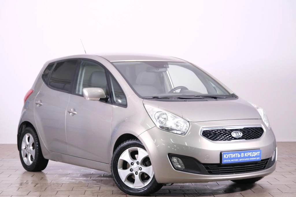 Минивэн Kia Venga 2012 года, 859000 рублей, Омск