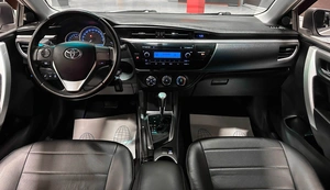 Седан Toyota Corolla 2013 года, 1347000 рублей, Красноярск