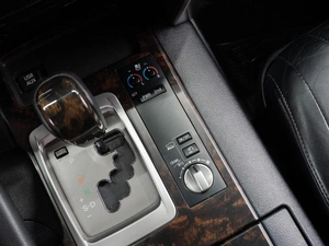 Внедорожник Toyota Land Cruiser 2012 года, 3600000 рублей, Тюмень