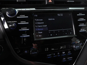 Седан Toyota Camry 2019 года, 2599000 рублей, Красный Пахарь