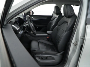 Внедорожник Skoda Kodiaq 2025 года, 5899077 рублей, Москва
