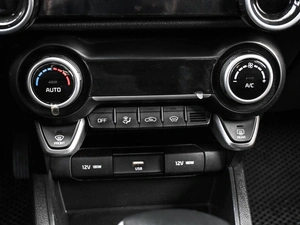 Седан Kia Rio 2021 года, 1719000 рублей, Кирилловка