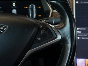 Лифтбек Tesla Model S 2017 года, 3200000 рублей, Краснодар