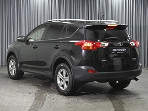Внедорожник Toyota RAV4 2015 года, 2288000 рублей, Ставрополь