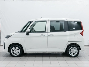Минивэн Toyota Roomy 2021 года, 1050000 рублей, Красноярск