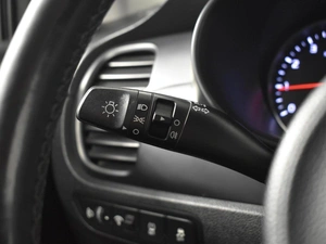 Хетчбэк Kia Rio X-Line 2018 года, 1389900 рублей, Казань