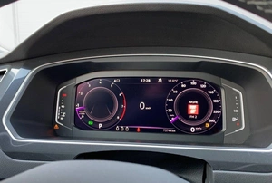 Внедорожник Volkswagen Tiguan 2021 года, 3325000 рублей, Солонцы