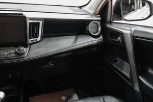 Внедорожник Toyota RAV4 2013 года, 1979000 рублей, Новокузнецк