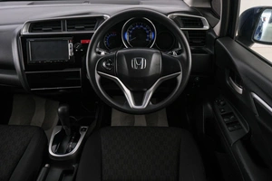 Хетчбэк Honda Fit 2013 года, 1069000 рублей, Красноярск