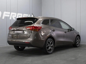 Универсал Kia Ceed 2012 года, 1040000 рублей, Омск