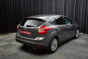 Хетчбэк Ford Focus 2011 года, 999000 рублей, Красноярск