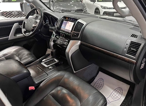 Внедорожник Toyota Land Cruiser 2012 года, 3797000 рублей, Красноярск