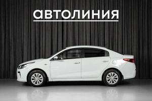 Седан Kia Rio 2018 года, 785000 рублей, Красноярск