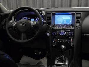 Внедорожник Infiniti QX70 2013 года, 1699000 рублей, Красноярск