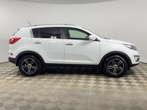 Внедорожник Kia Sportage 2011 года, 1035100 рублей, Казань