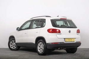 Внедорожник Volkswagen Tiguan 2018 года, 2209000 рублей, Томск