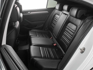 Седан Volkswagen Passat 2018 года, 2389000 рублей, Тюмень