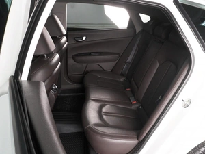 Седан Kia Optima 2018 года, 2050000 рублей, Красный Пахарь