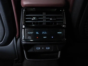 Внедорожник Geely Monjaro 2023 года, 3383000 рублей, Ставрополь