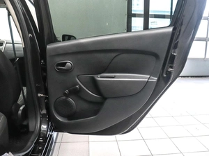 Седан Renault Logan 2019 года, 989000 рублей, Красноярск