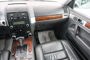 Внедорожник Volkswagen Touareg 2008 года, 1449000 рублей, Красноярск