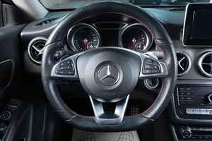 Седан Mercedes-benz CLA-класс 2016 года, 2239000 рублей, Тюмень