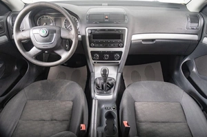 Лифтбек Skoda Octavia 2012 года, 679000 рублей, Томск