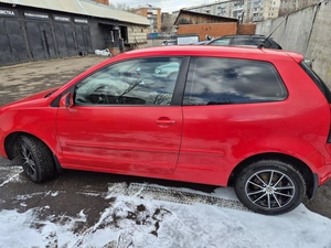 Хетчбэк Volkswagen Polo 2008 года, 525000 рублей, Красноярск