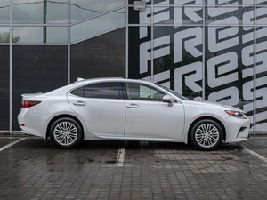 Седан Lexus ES 2016 года, 3245000 рублей, Краснодар