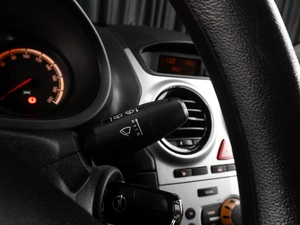 Хетчбэк Opel Corsa 2013 года, 619000 рублей, Тюмень