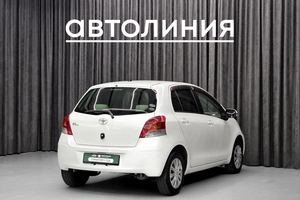 Хетчбэк Toyota Vitz 2009 года, 650000 рублей, Красноярск