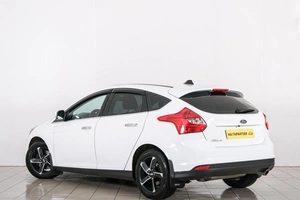 Хетчбэк Ford Focus 2012 года, 899000 рублей, Красноярск