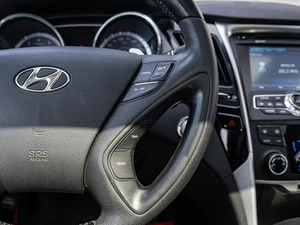 Седан Hyundai Sonata 2012 года, 999000 рублей, Краснодар