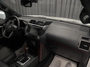 Внедорожник Toyota Land Cruiser Prado 2014 года, 3379000 рублей, Красноярск