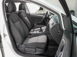 Хетчбэк Volkswagen Golf 2013 года, 1389000 рублей, Воронеж