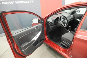 Хэтчбек Hyundai Solaris 2012 года, 790000 рублей, Курск