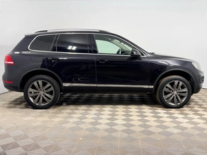 Внедорожник Volkswagen Touareg 2013 года, 2423300 рублей, Казань