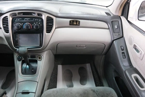 Внедорожник Toyota Highlander 2002 года, 989000 рублей, Омск