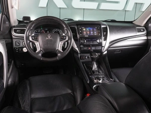 Внедорожник Mitsubishi Pajero Sport 2017 года, 2549000 рублей, Воронеж