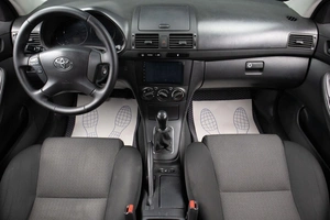 Седан Toyota Avensis 2008 года, 979000 рублей, Оренбург
